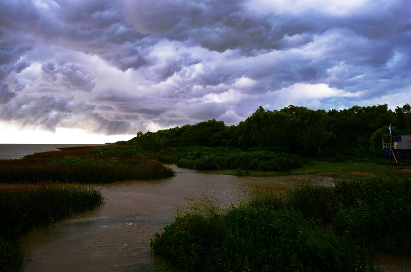 Tormenta Sobre  La Balandra